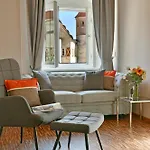 Schlosshotel Harburg 3*